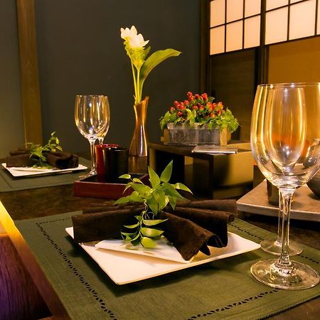 Hosta Nijo Aoi Villa Kyoto Exterior photo